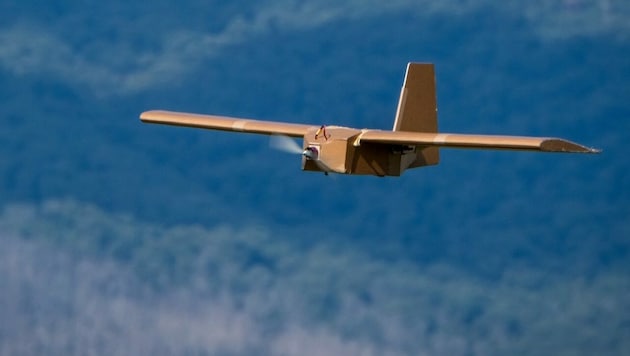 Die Papp-Drohne wird als flacher Bausatz geliefert. (Bild: sypaq.com.au)
