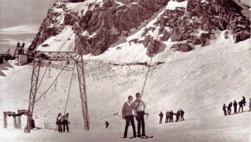 Mit der Seilbahn nahm in der Saison 1969/70 auch der Skibetrieb am Dachstein seinen Betrieb auf - damit ist es nun vorbei. (Bild: Dachstein)