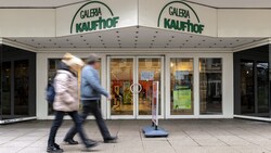 Die Kaufhauskette Galeria dürfte zum dritten Mal in die Insolvenz schlittern. (Bild: APA/dpa/Christoph Reichwein)