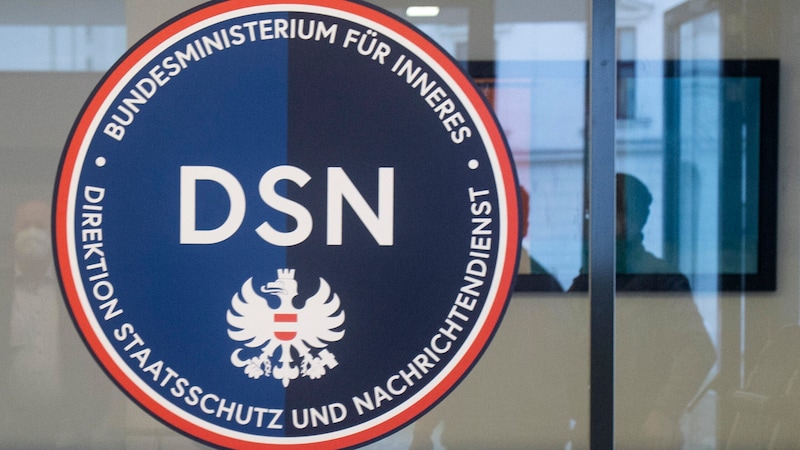 The DSN is also said to be investigating, as several high-ranking officials confirmed to the "Krone". However, the Ministry of the Interior is keeping a low profile. (Bild: APA/AFP/ALEX HALADA)