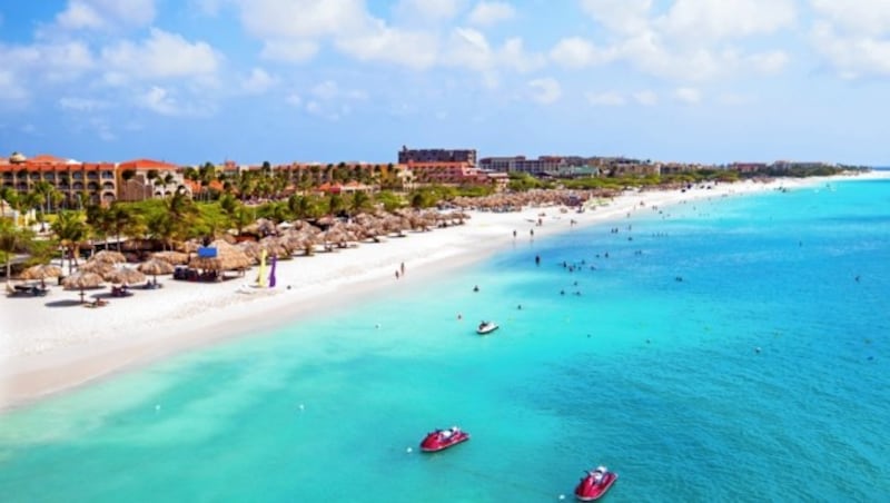 Eagle Beach in Oranjestad auf Aruba (Bild: Nataraj - stock.adobe.com)