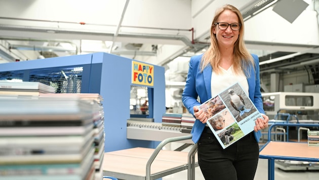 HappyFoto-Geschäftsführerin Marlene Kittel führte im Vorjahr die Vier-Tage-Woche außerhalb der Hochsaison bei den Freistädtern ein. Das Konzept geht für die Belegschaft nun in die Verlängerung. (Bild: Markus Wenzel)