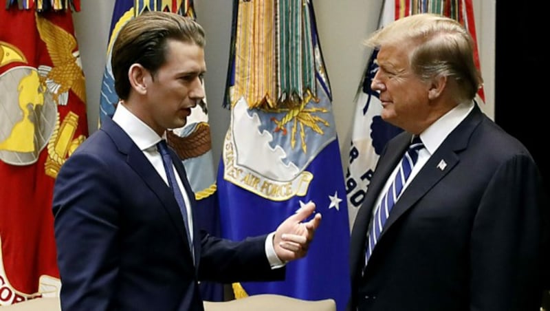 Der ehemalige Bundeskanzler Sebastian Kurz schenkte 2019 der Tochter von Ex-Präsident Donald Trump einen Teddybären. (Bild: BUNDESKANZLERAMT/DRAGAN TATIC)