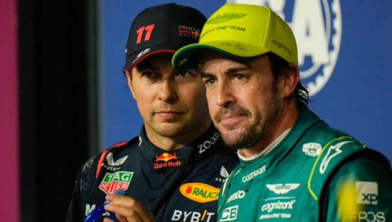 Sergio Perez und Fernando Alonso (Bild: Copyright 2023 The Associated Press. All rights reserved.)