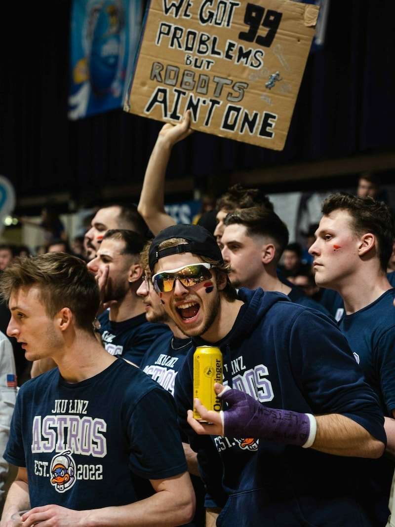 Im Finale mussten die JKU Astros gegen die TU Robots ran. (Bild: Lukas Zottl)