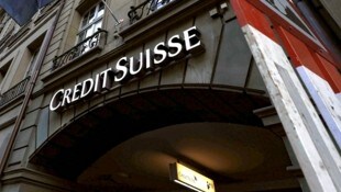 Nur der rasche Verkauf der Credit Suisse an den Konkurrenten UBS konnte eine Riesenpleite verhindern. (Bild: www.photopress.at)