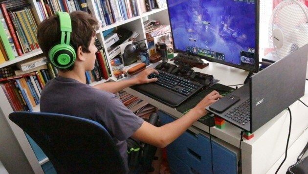Computerspiele bieten eine Zuflucht für Jugendliche, können aber zum Problem werden. (Bild: Jöchl Martin)
