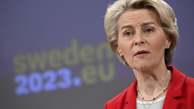 Ursula von der Leyen betonte die Solidarität der EU mit den Erdbebenopfern in der Türkei und Syrien. (Bild: APA/AFP/John THYS)