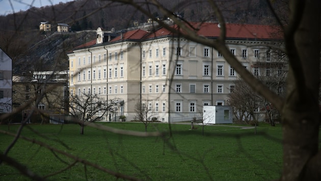 Das ehemalige Klosterareal St. Josef soll zu Hotel und Wohnungen sowie zu einem Schulcampus werden. (Bild: Tröster Andreas)