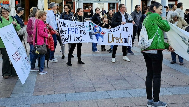 Kundgebung „Fridays For Future für Menschenrechte und Klimaschutz“ in St. PÖlten gegen das ÖVP-FPÖ-Bündnis in Niederösterreich. (Bild: APA/CHRISTOPHER ECKL)