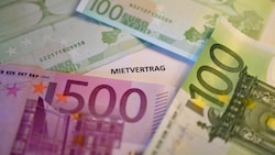 Mehr Geld soll in den Geldbörsen der Kärntner bleiben (Symbolbild). (Bild: APA/BARBARA GINDL)