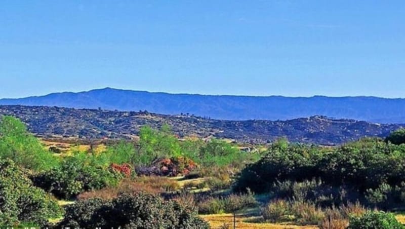 John Wayne`s Ranch - Sicht auf die schneebedeckten Palomar Mountains (Bild: Coldwell Banker Home )