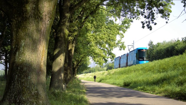 Die neuen Garnituren sollen auf dem Donaudamm in Urfahr Richtung Uni fahren. (Bild: Schiene OÖ)