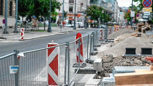 An vielen Ecken wird in Wien wieder Beton aufgerissen. (Bild: Brenek Malena)