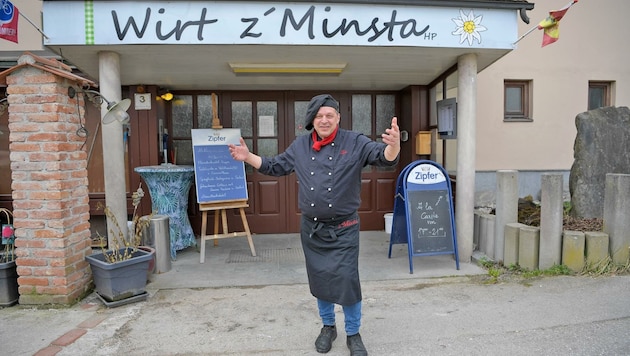 Beim Wirt z’Minsta in Altmünster kann man um 11,50 € zu Mittag essen so viel man möchte. Sigi John setzt in seinem Lokal voll auf Hausmannskost. (Bild: Fellner Klemens)