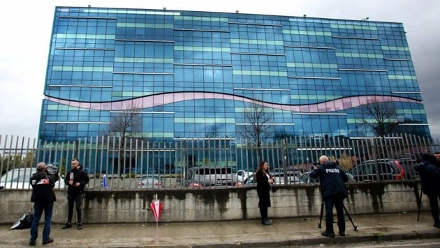 Das Top-Channel-Gebäude in Tirana (Bild: AFP)