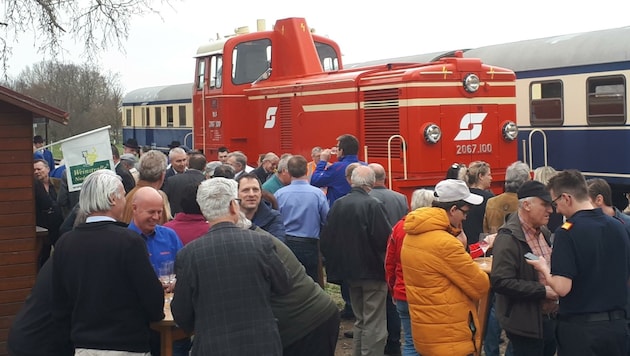 Die Begeisterung am Eröffnungswochenende war groß (Bild: Verein Zayatalbahn)