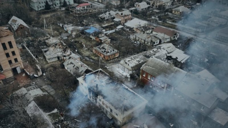 Die vor dem Krieg rund 70.000 Einwohner zählende Stadt Bachmut ist mittlerweile nahezu komplett verlassen und weitgehend zerstört. (Bild: Associated Press)