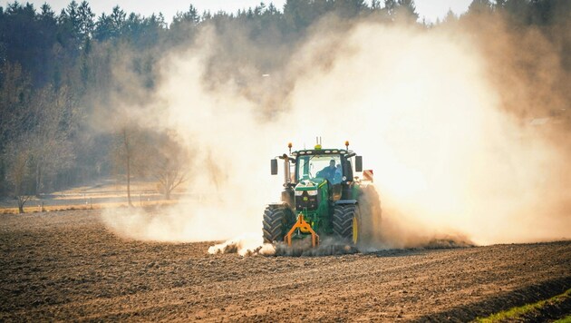 Die Trockenheit setzt steirischen Landwirten immer stärker zu. Bodensensoren sollen bei möglichst wassereffizienter Bewirtschaftung unterstützen. (Bild: Pail Sepp)