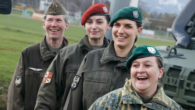 Von der Militärmusik bis zur Luftraumüberwachung: Salzburgs Frauen üben beim Heer unterschiedlichste Funktionen aus und sind darauf richtig stolz. (Bild: Tschepp Markus)