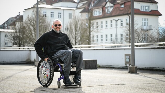 Esteban „Stüfi“ Grieb leidet seit 26 Jahren an der Friedreich-Ataxie. (Bild: Wenzel Markus)