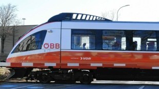 A pesar del billete, un jubilado de Estiria recibió una penalización de tarifa de ÖBB en el tren.  Por un bolígrafo.  (Imagen: Huber Patrick)