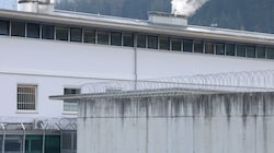 In der Justizanstalt Innsbruck sorgten - wie auch anderswo - überfüllte Zellen und Unterbesetzung für Probleme. (Bild: Andreas Fischer )