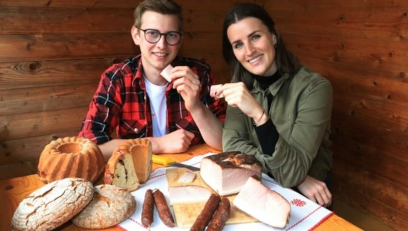 Redakteurin Elisa Aschbacher durfte die Produkte natürlich auch kosten. (Bild: Rojsek-Wiedergut Uta)