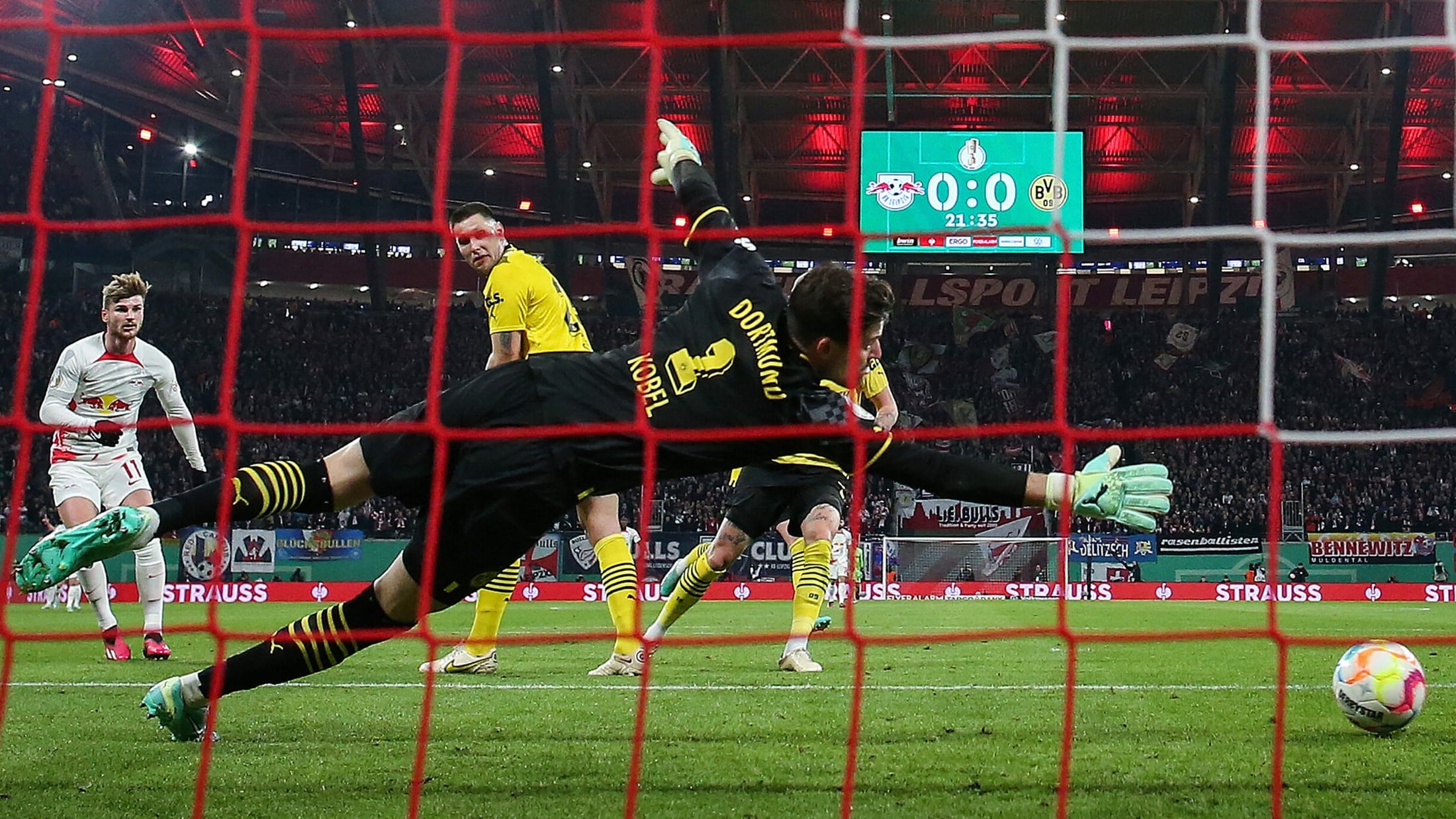 2:0-Sieg Gegen BVB - RB Leipzig Komplettiert DFB-Pokal-Halbfinale ...