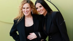 Rumer Willis und Demi Moore Anfang März bei der Modenschau von Versace (Bild: APA/AFP/Michael Tran)