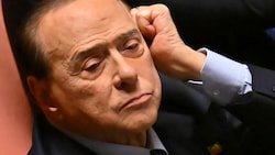 Silvio Berlusconi im Jahr 2022 (Bild: Alberto PIZZOLI / AFP)