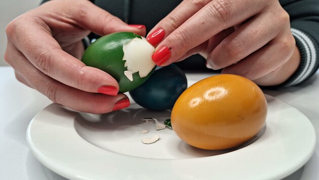 Bunte Eier sind in Kürze bekanntlich in aller Munde. Acht isst jeder von uns im Schnitt allein zu Ostern. (Bild: HS)