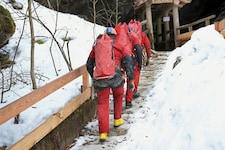 Der Unfall passierte in der Lamprechtshöhle (Symbolbild) (Bild: Roland Hoelzl)