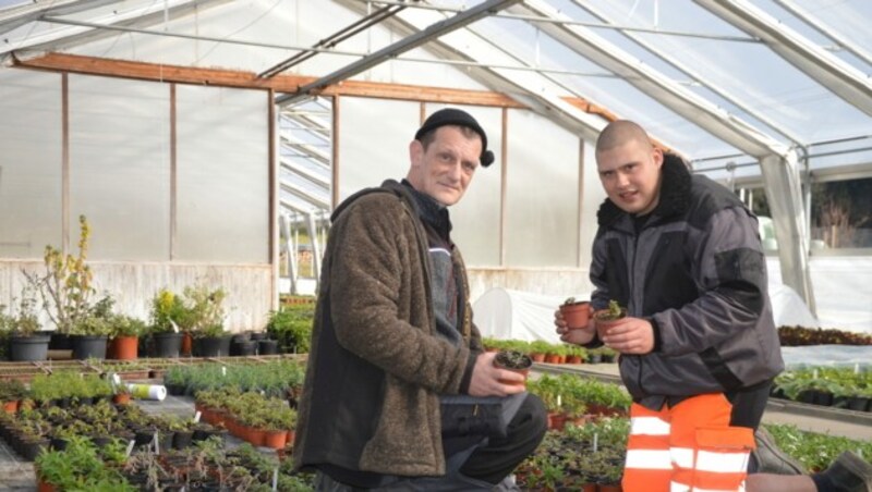 Thomas Hofer hat seinen Traumjob am Sunnahof gefunden. Er und Klient Moritz sind ein eingespieltes Team.
 (Bild: Mathis Fotografie)