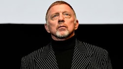 Boris Becker muss einen Tag vor seinem Geburtstag um seine Mama Elvira trauern. (Bild: APA/AFP/John MACDOUGALL)