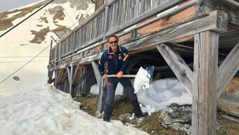 Hüttenwirt Günter Perhab setzt auf Hilfskräfte aus Nepal (Bild: Nationalpark Gesäuse)