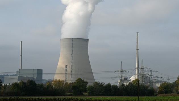 Das Kernkraftwerk Isar in Niederbayern - es ist eines der wenigen deutschen AKWs, das noch in Betrieb ist. (Bild: AFP)