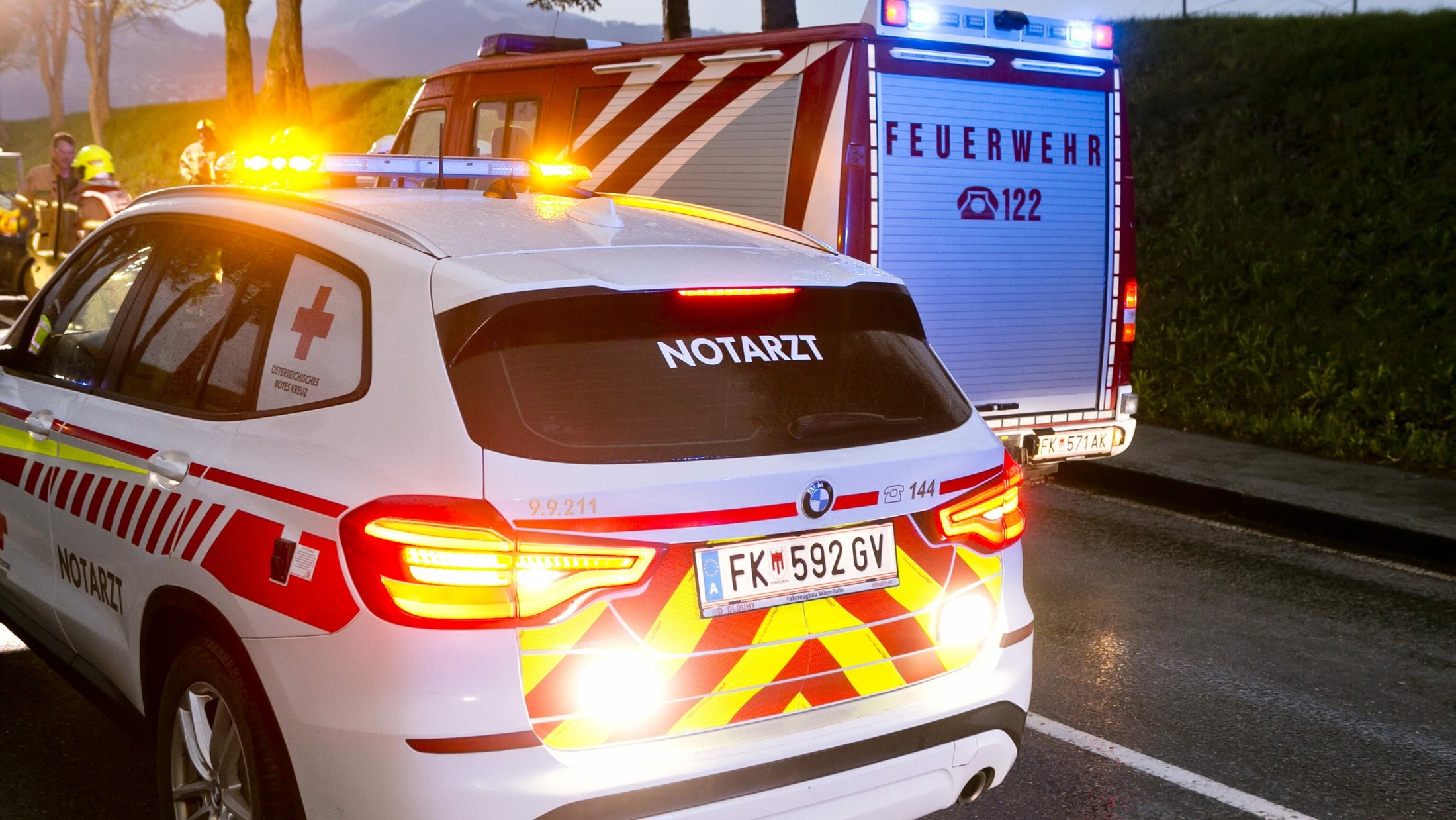 Pkw Auf Gegenfahrbahn - Drei Verletzte Nach Kollision In Der Vorarlberg ...