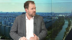 PR-Profi und Politberater Rudi Fußi (Bild: krone.tv)