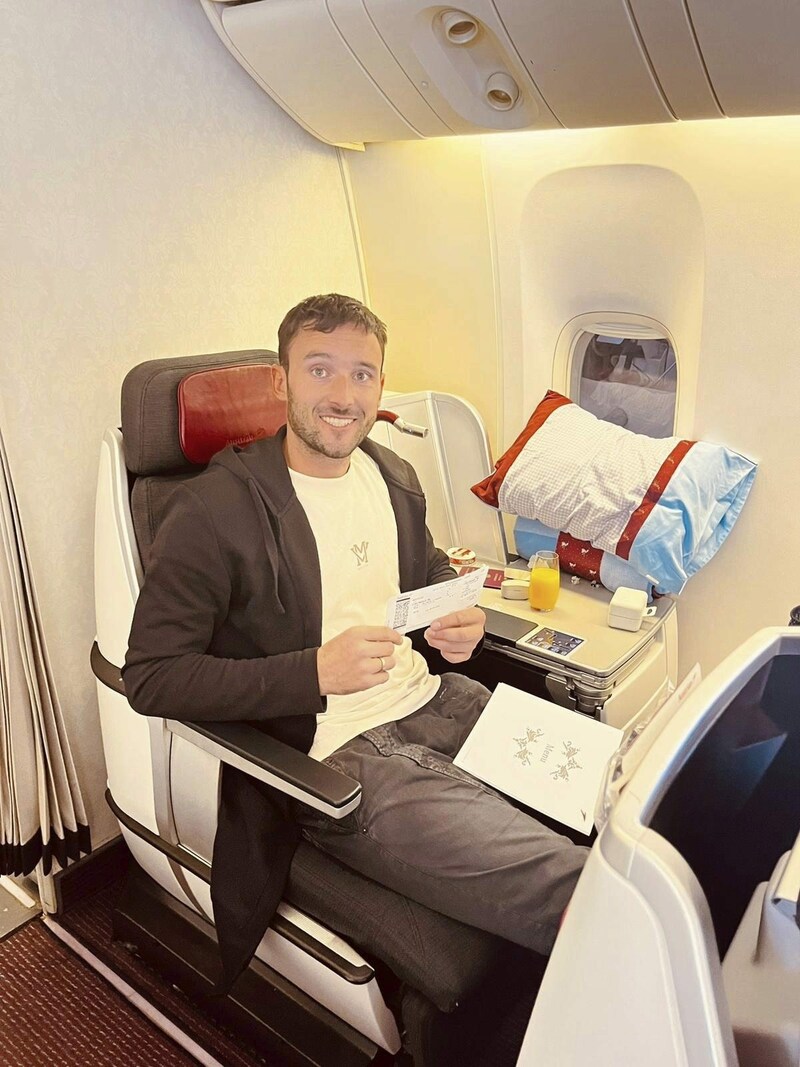 Markus Pink flog erstmals Business-Class auf dem Weg nach China. (Bild: zVg.)