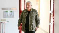 Hans Krankl (70) am Weg zur Zeugenaussage am Landesgericht Linz (Bild: Dostal Harald)