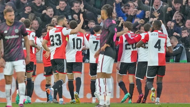 Feyenoord jubelt über den 1:0-Sieg gegen die Roma. (Bild: AP)