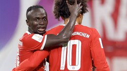 Sadio Mane (li.) und Leroy Sane waren aneinandergeraten. Mittlerweile sei alles wieder geregelt, so Trainer Thomas Tuchel. (Bild: APA/AFP/Ronny Hartmann)