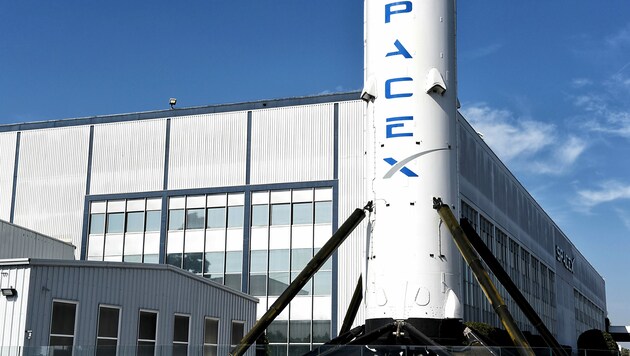 Eine Falcon-9-Rakete von SpaceX (Bild: stock.adobe.com)
