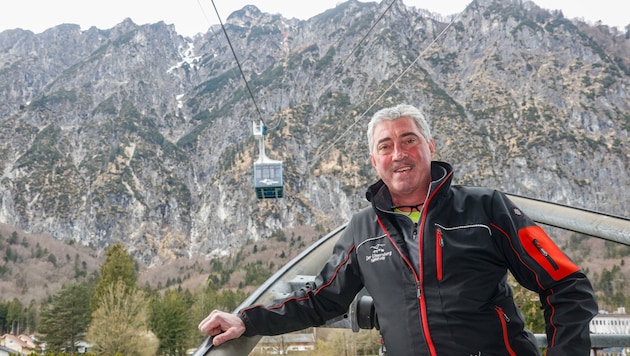 Robert Azetmüller befördert seit 1994 Urlauber und Einheimische auf den Untersberg und wieder hinunter. Eine fordernde Arbeit, die aber auch viel zu bieten hat. 2024 wird ein neuer Kollege gesucht. (Bild: Tschepp Markus)