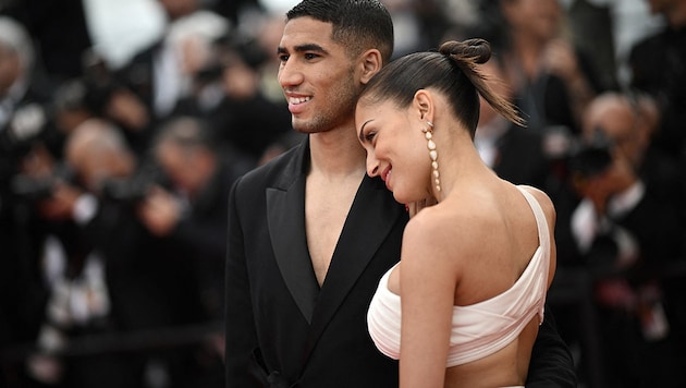 Achraf Hakimi und Hiba Abouk (Bild: AFPAPA/AFP/LOIC VENANCE)