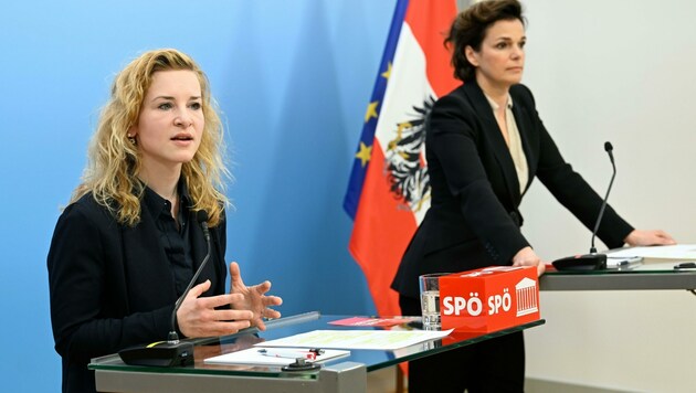 Frauensprecherin Eva Maria Holzleitner bleibt fest an der Seite von Pamela Rendi-Wagner. (Bild: APA/HELMUT FOHRINGER)