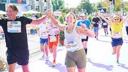 Vienna City Marathon am 23. April 2023: Auch viele Paare treten zusammen an und haben Spaß. (Bild: VCM/Leo HAGEN)