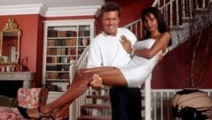 Nadja „Naddel“ Abd el Farrag wurde von Dieter Bohlen nur für Fotos auf Händen getragen. (Bild: FABRICIUS BERTHOLD/Action Press)