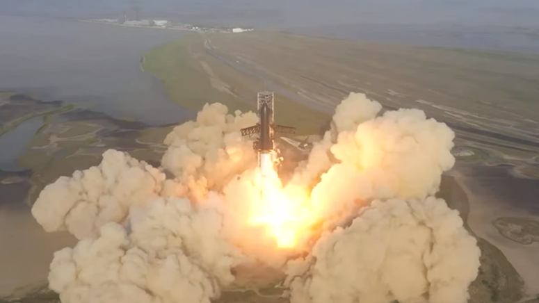 Der Start von „Starship“ beim zweiten Versuch am Donnerstag (Bild: YouTube/SpaceX)